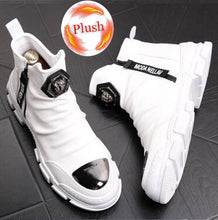 Load image into Gallery viewer, New Handmade Ankle Boots for Young Men Genuine Leather Fashion Snow Boots Super Quality Men Brand Designer Shoes 5#20/10D50